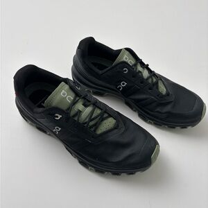 On Running Men's Black and Green Shoes